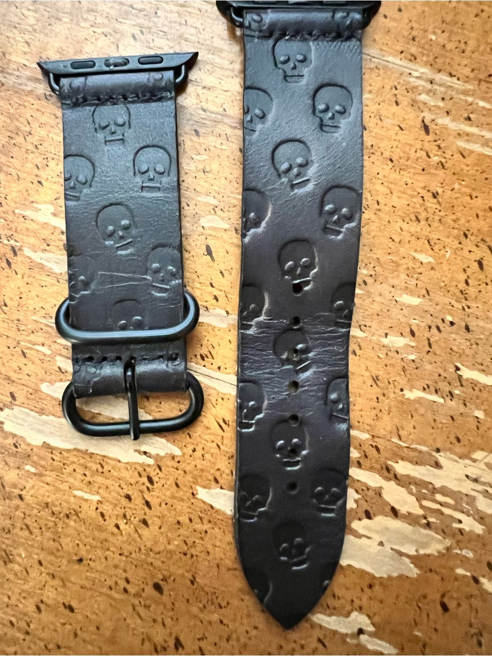 Black leather skull Apple Watch band 45 mm